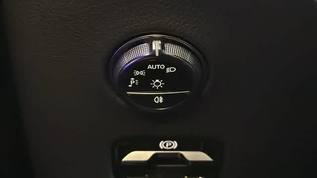 Thumbnail: 2026 Mercedes-Benz GLC - 15