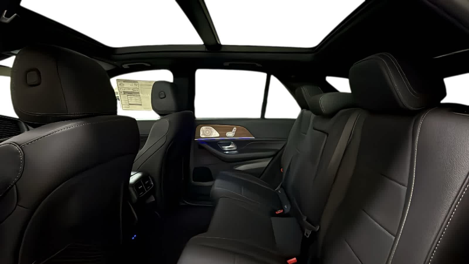 Thumbnail: 2026 Mercedes-Benz GLE - 6