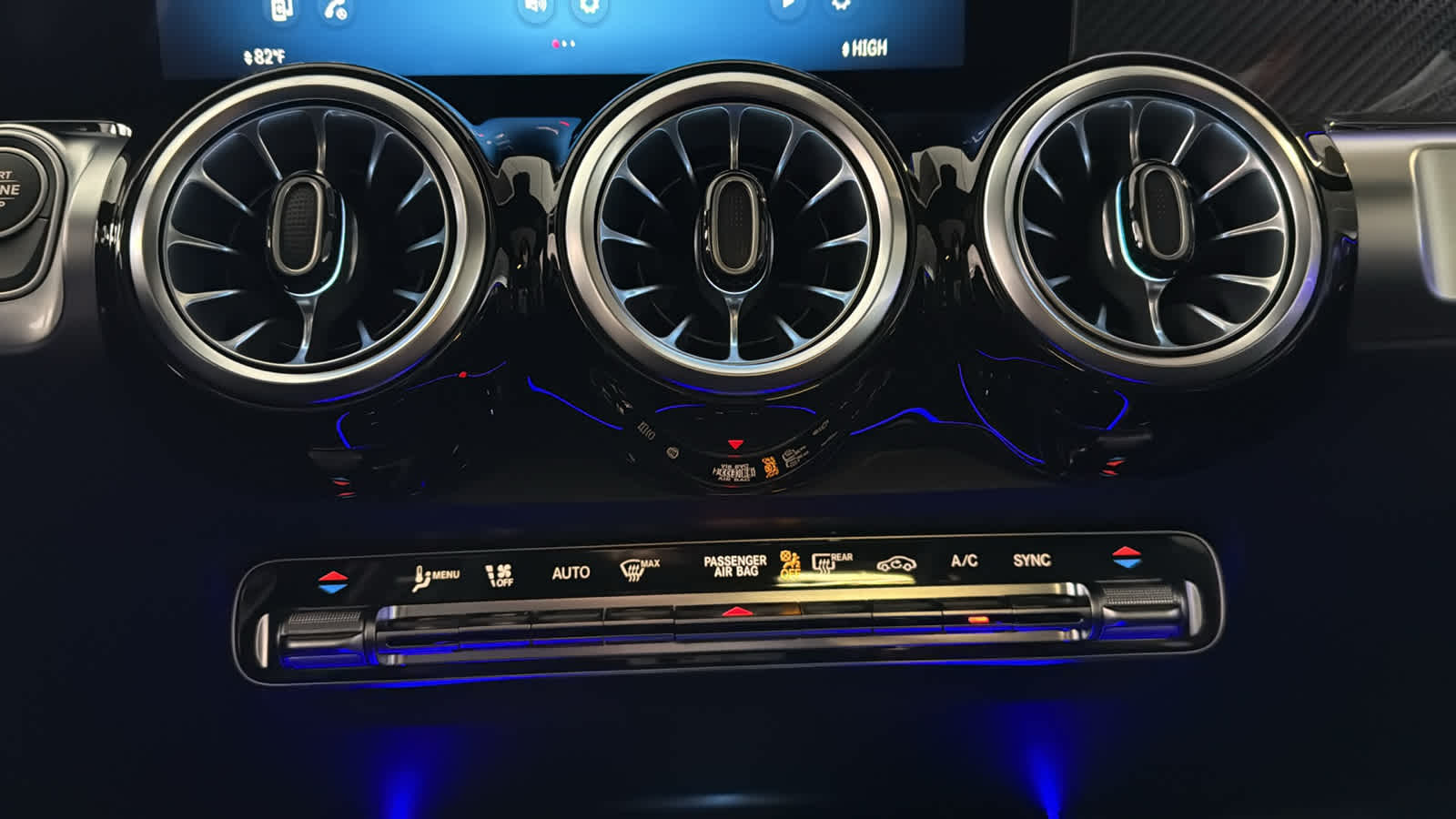 Thumbnail: 2026 Mercedes-Benz GLB - 22