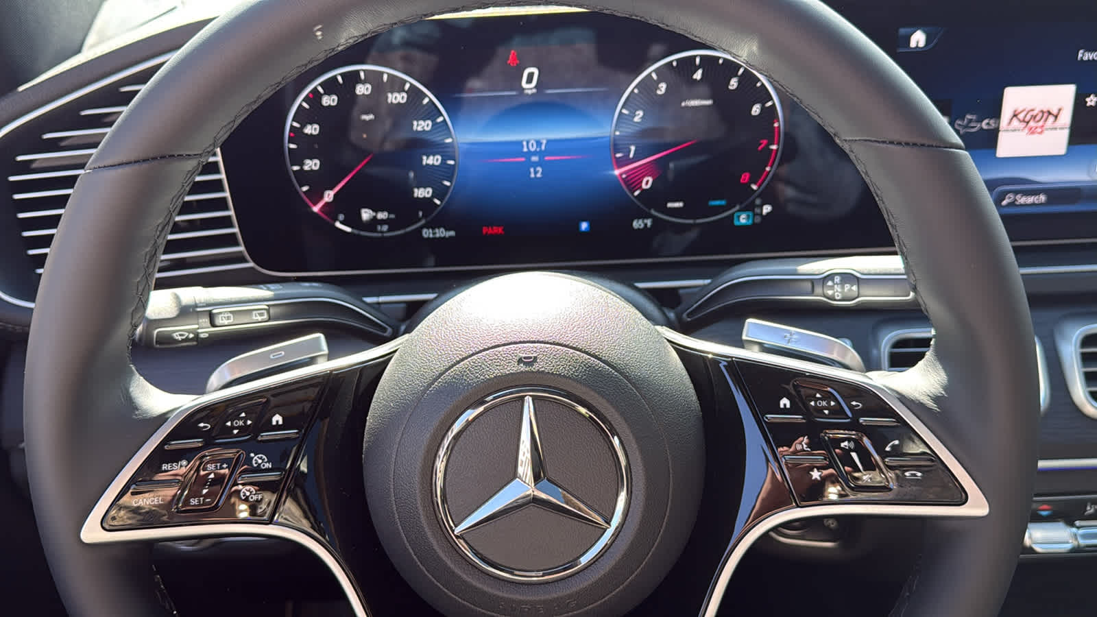 Thumbnail: 2026 Mercedes-Benz GLE - 19