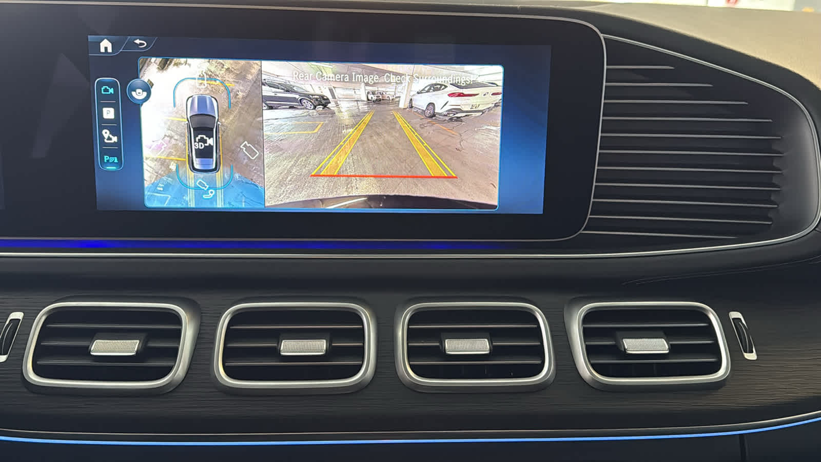 Thumbnail: 2026 Mercedes-Benz GLE - 23