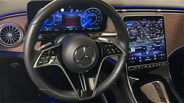 Thumbnail: 2023 Mercedes-Benz EQS - 24