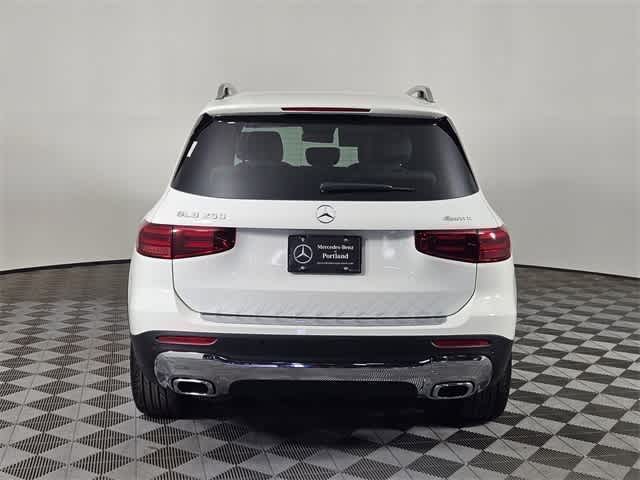 Thumbnail: 2025 Mercedes-Benz GLB - 39