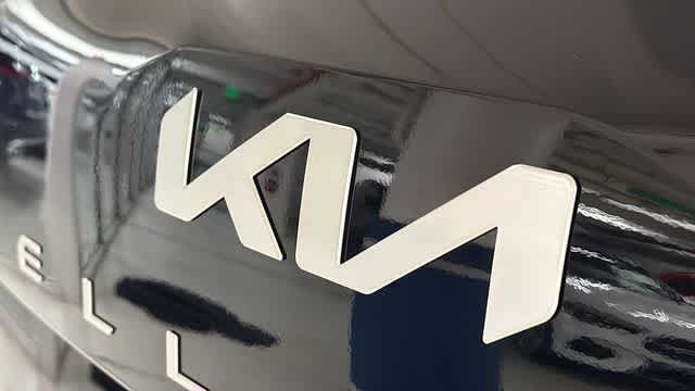 Thumbnail: 2024 Kia Telluride - 8