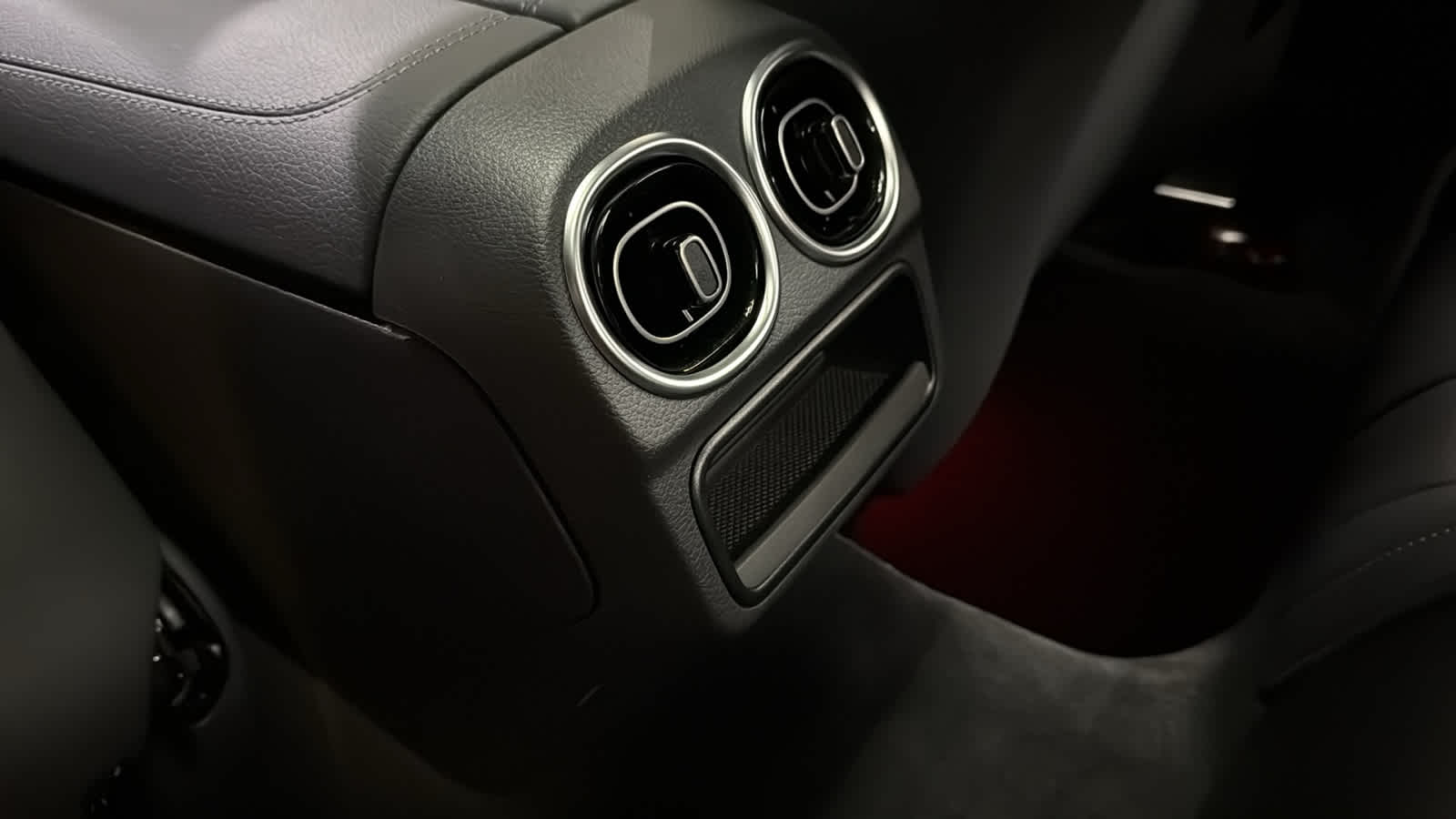 Thumbnail: 2026 Mercedes-Benz CLE - 27