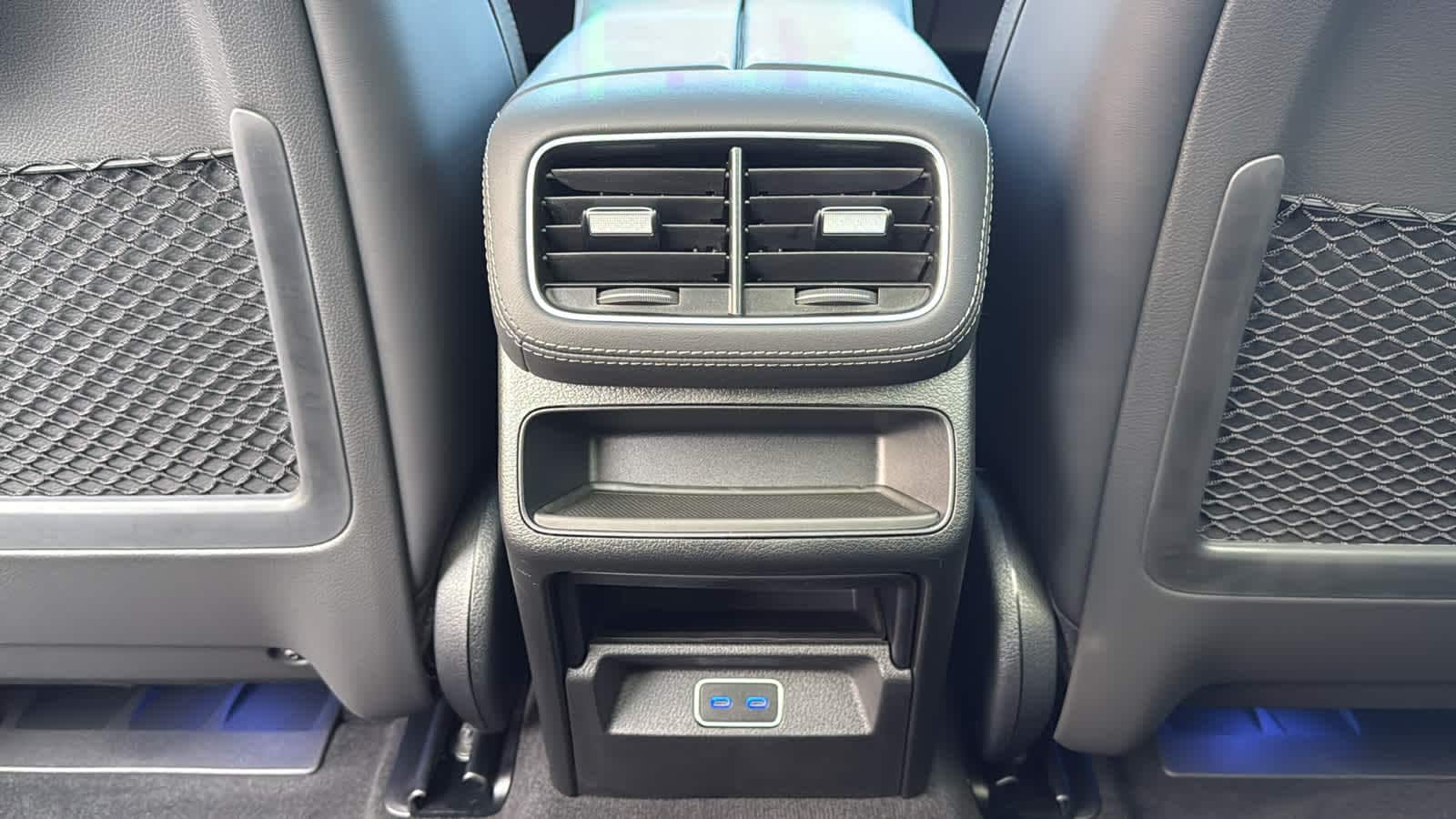 Thumbnail: 2025 Mercedes-Benz GLE - 29