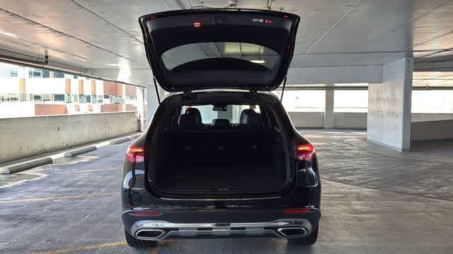 Thumbnail: 2025 Mercedes-Benz GLC - 7