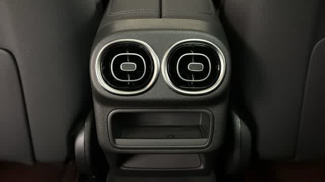 Thumbnail: 2026 Mercedes-Benz GLC - 27