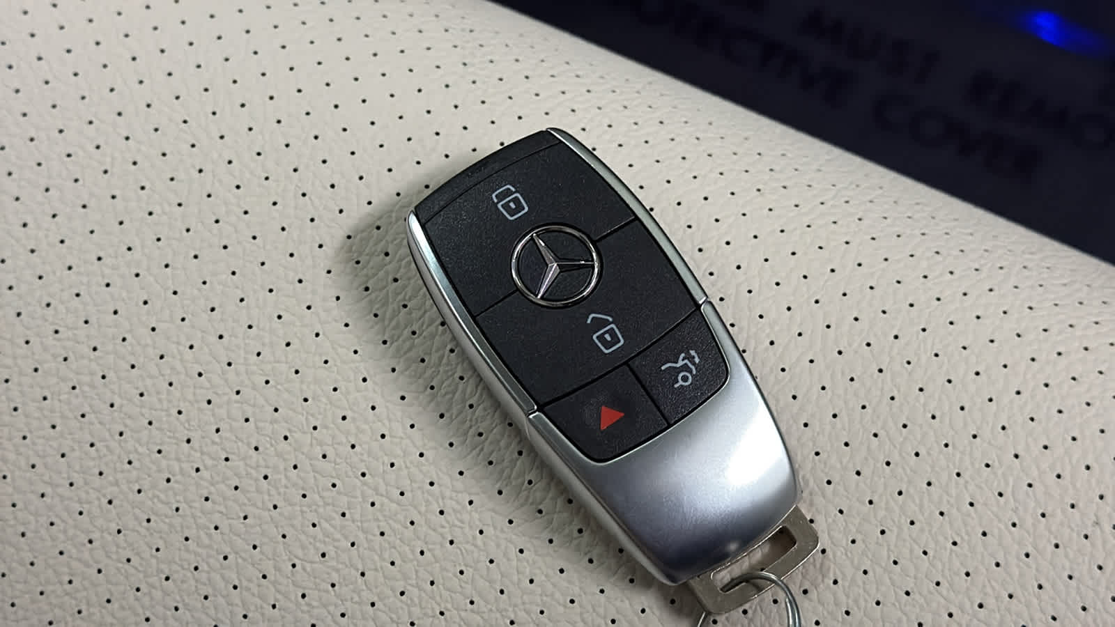 Thumbnail: 2026 Mercedes-Benz GLE - 38