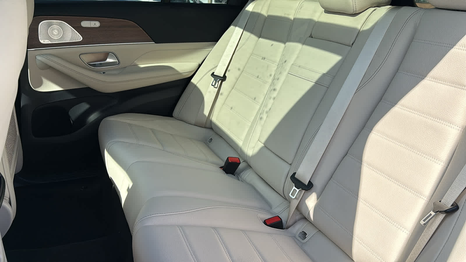 Thumbnail: 2026 Mercedes-Benz GLE - 33