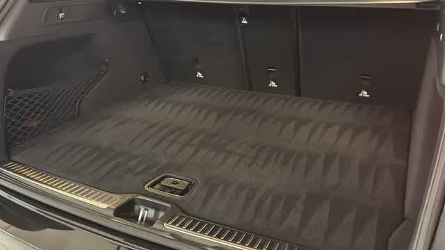 Thumbnail: 2022 Mercedes-Benz GLC - 33