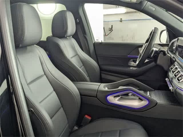 Thumbnail: 2025 Mercedes-Benz GLS - 23