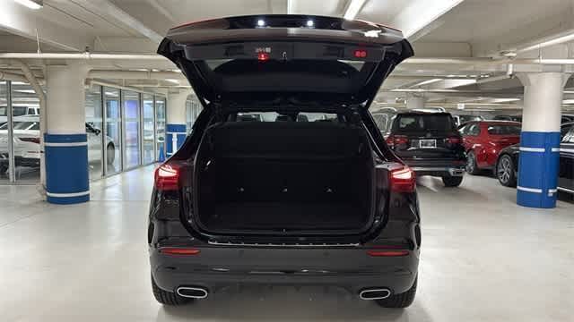 Thumbnail: 2025 Mercedes-Benz GLA - 7