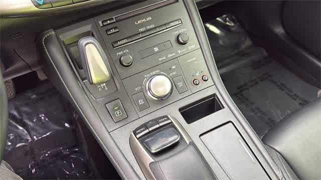 Thumbnail: 2014 Lexus CT - 22