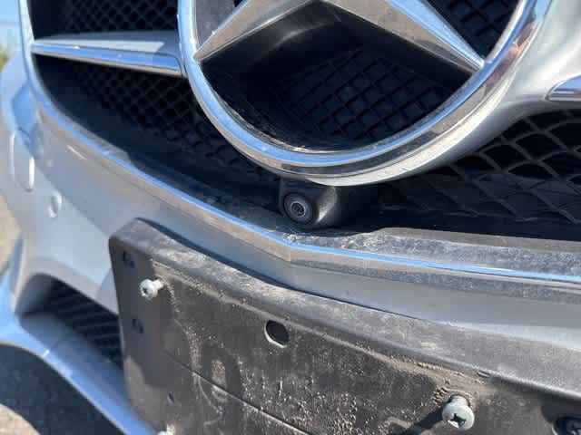 Thumbnail: 2016 Mercedes-Benz E-Class - 39