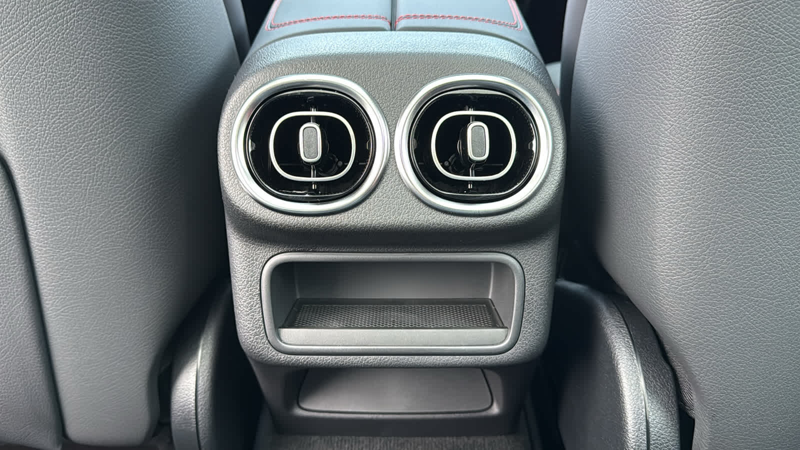 Thumbnail: 2026 Mercedes-Benz GLC - 29