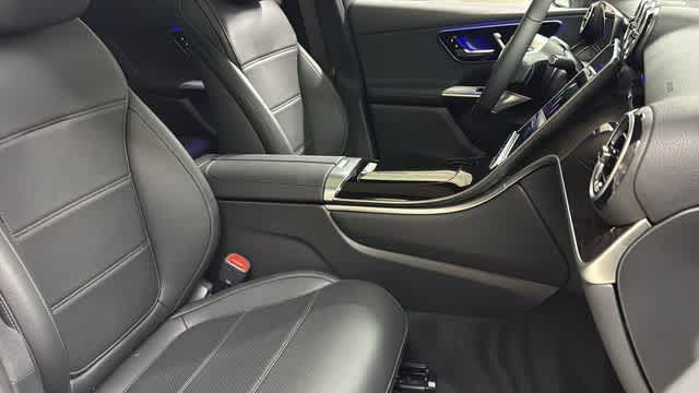 Thumbnail: 2026 Mercedes-Benz GLC - 35