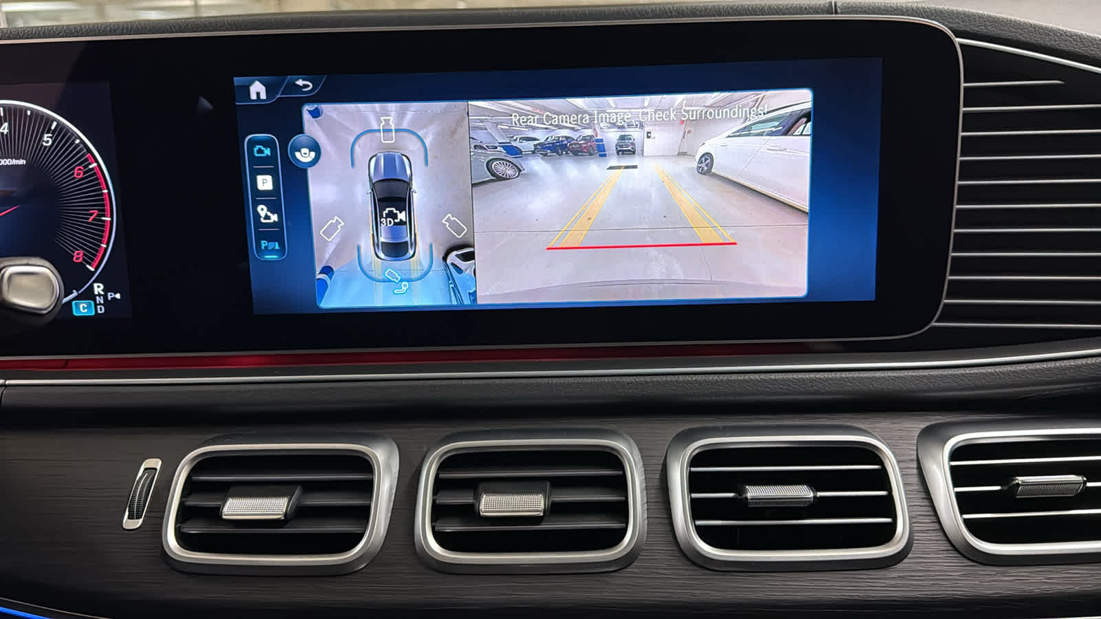 Thumbnail: 2026 Mercedes-Benz GLE - 21