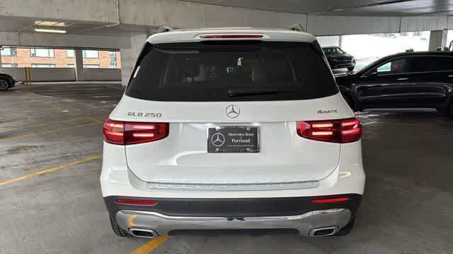 Thumbnail: 2026 Mercedes-Benz GLB - 7
