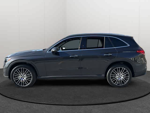 Thumbnail: 2025 Mercedes-Benz GLC - 3