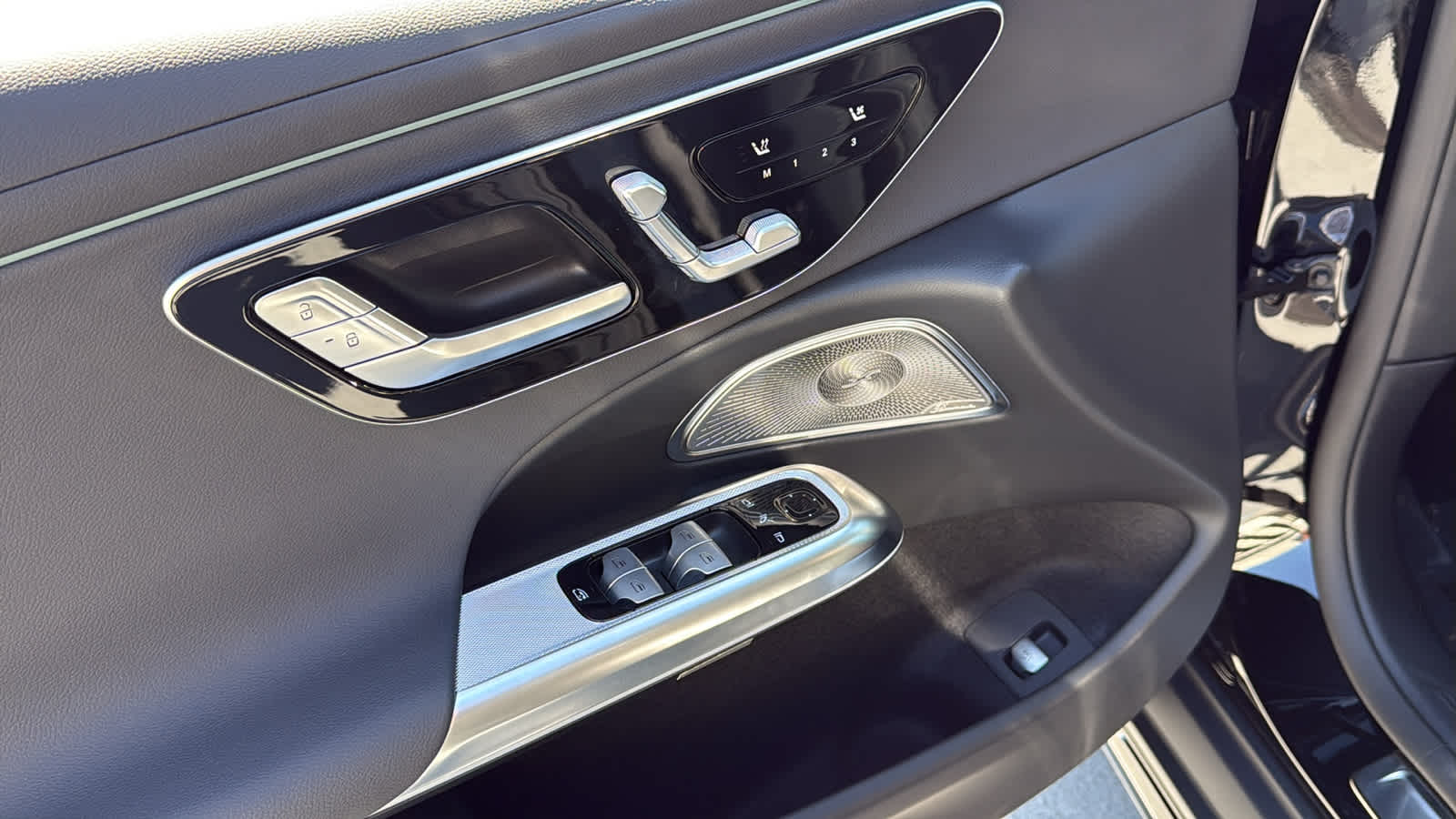Thumbnail: 2026 Mercedes-Benz E-Class - 16
