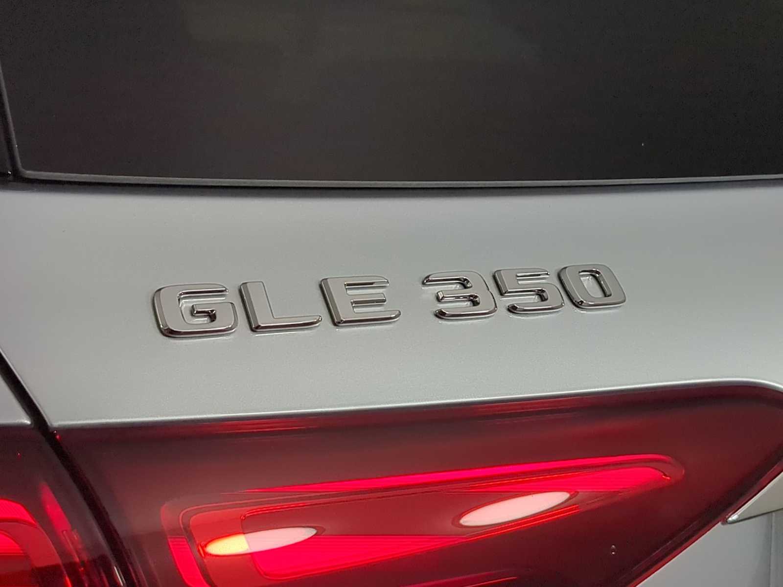 Thumbnail: 2026 Mercedes-Benz GLE - 11