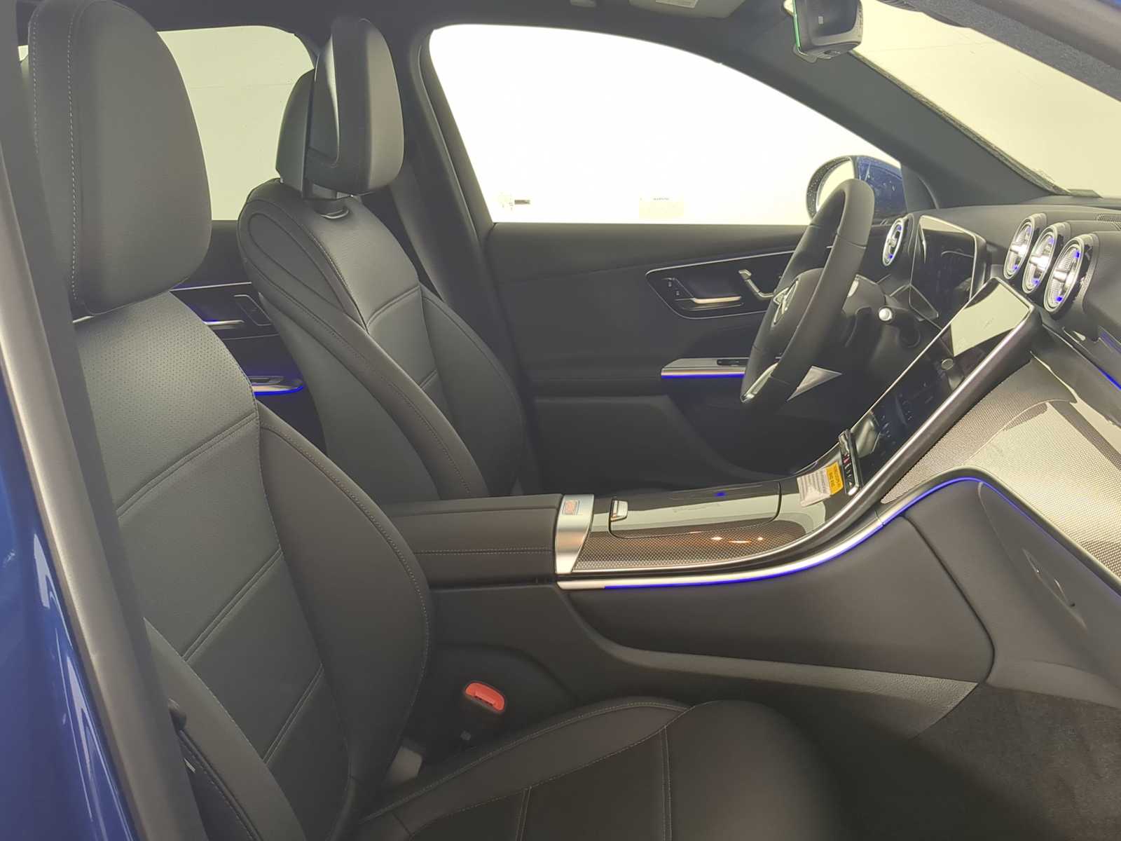 Thumbnail: 2026 Mercedes-Benz GLC - 26