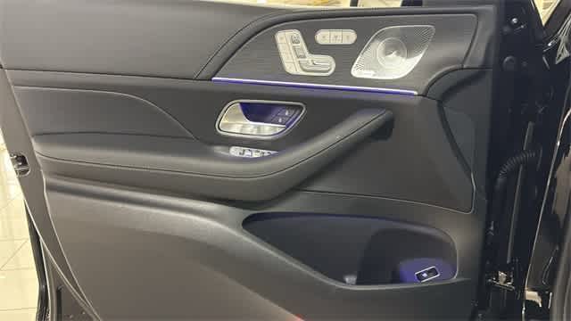 Thumbnail: 2025 Mercedes-Benz GLE - 28