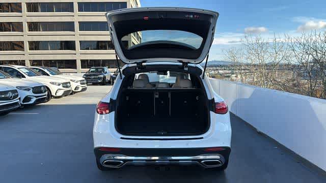Thumbnail: 2026 Mercedes-Benz GLC - 7