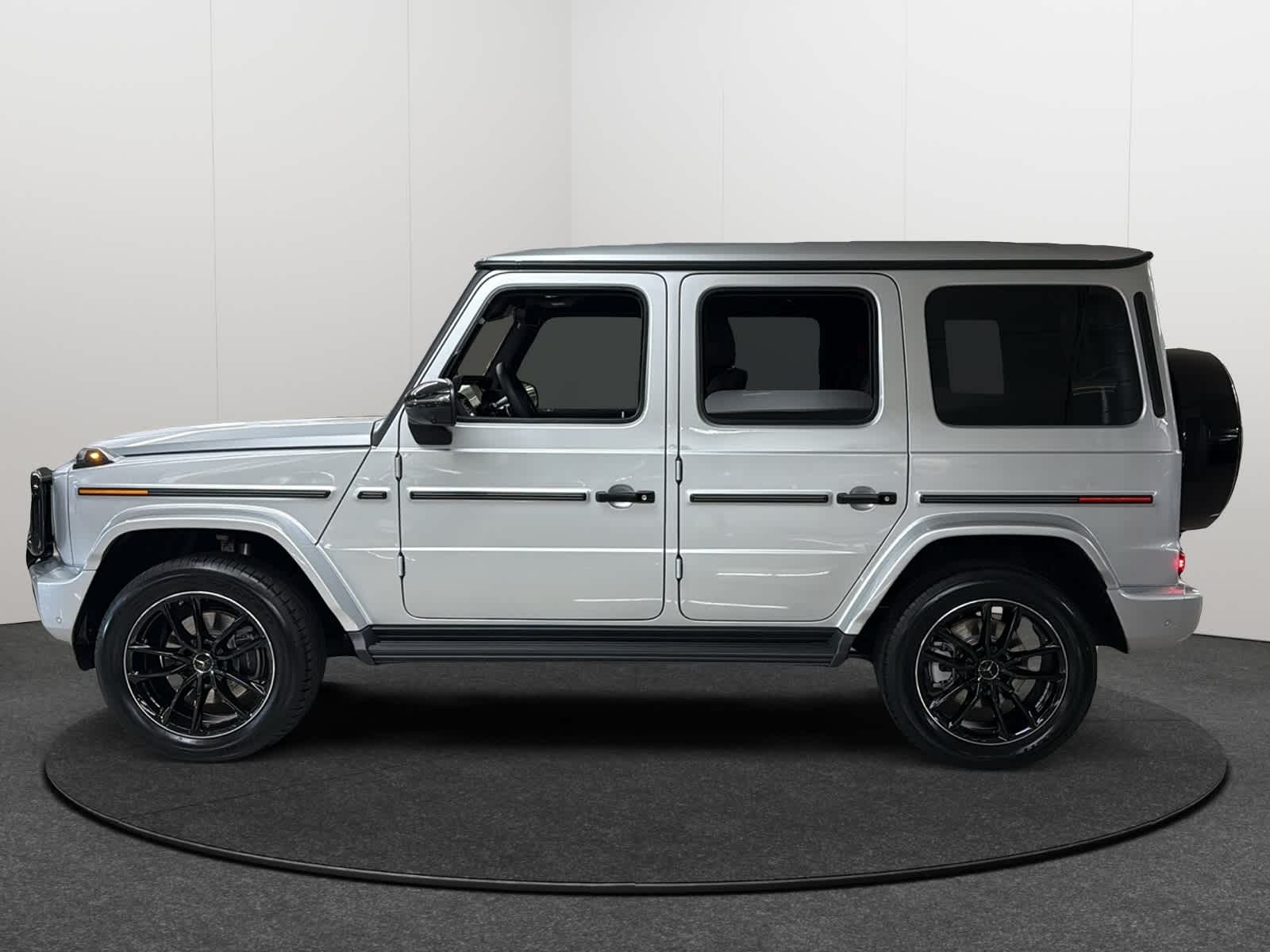 Thumbnail: 2026 Mercedes-Benz G-Class - 3