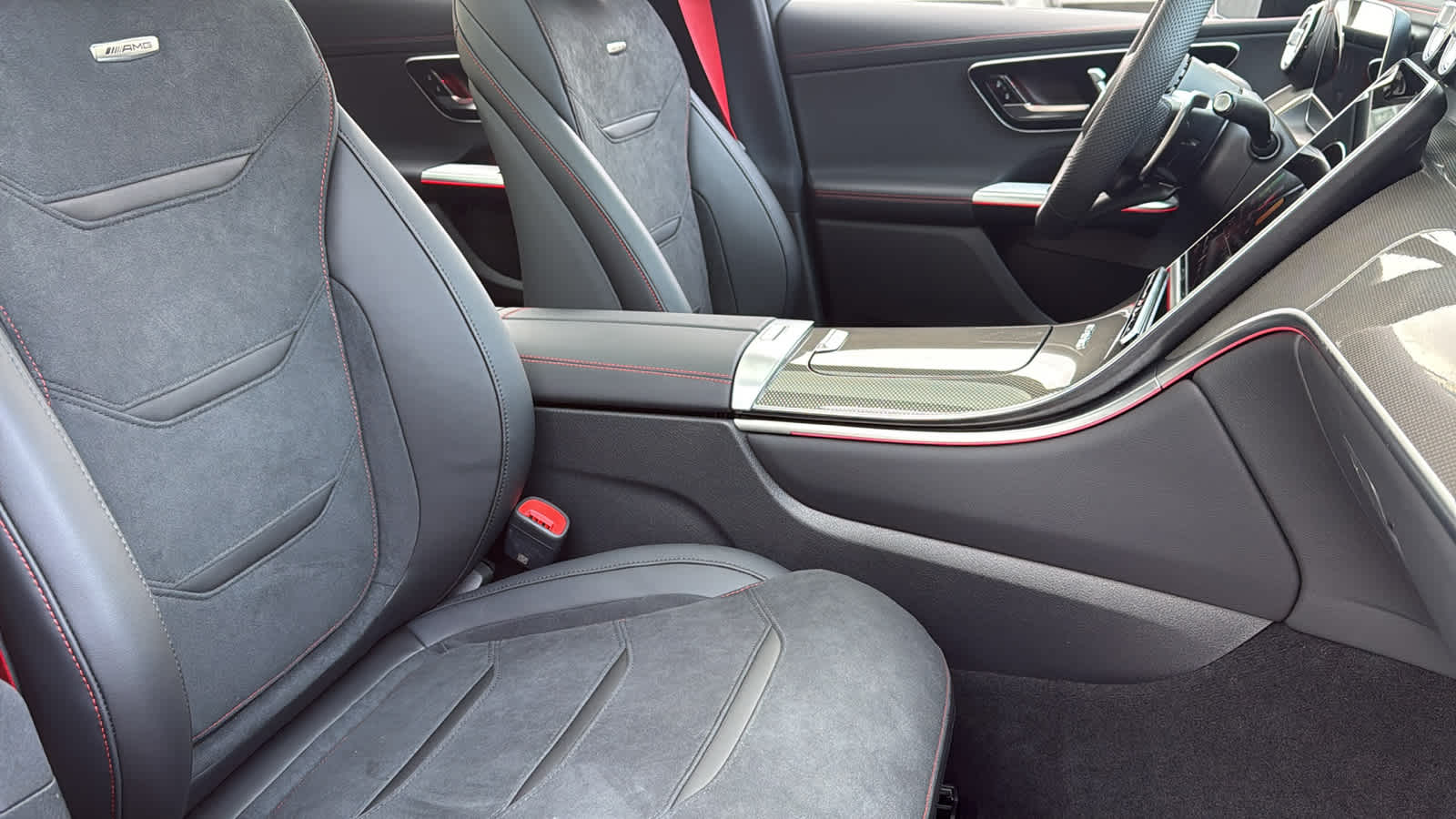 Thumbnail: 2026 Mercedes-Benz GLC - 35