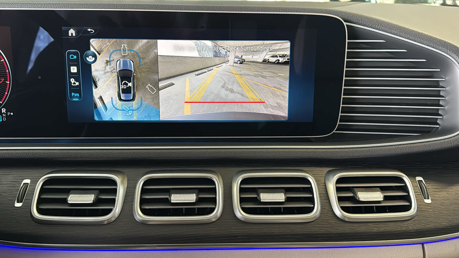 Thumbnail: 2026 Mercedes-Benz GLE - 23