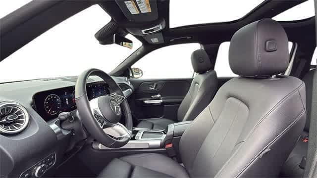 Thumbnail: 2025 Mercedes-Benz GLB - 40