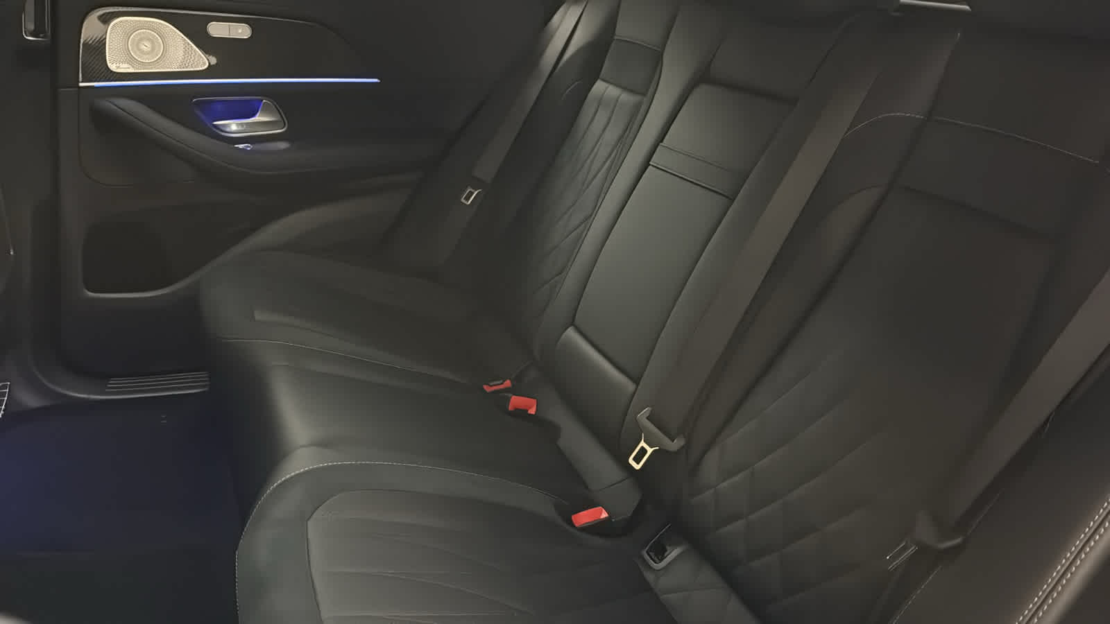 Thumbnail: 2026 Mercedes-Benz GL-Class - 32