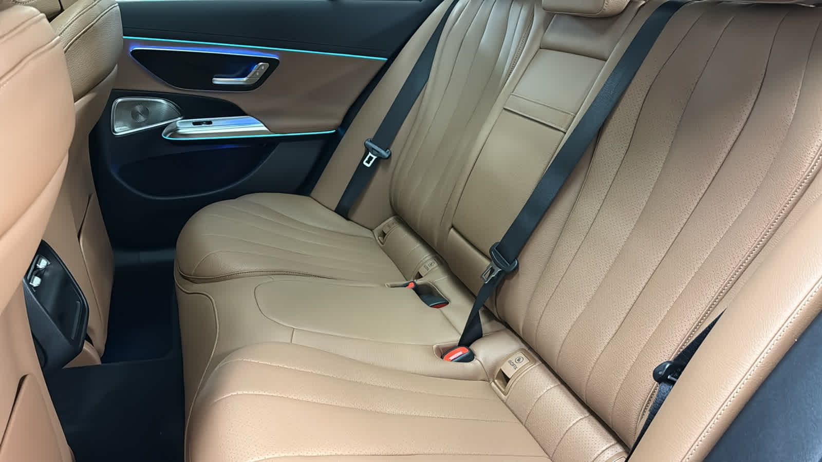 Thumbnail: 2026 Mercedes-Benz E-Class - 32