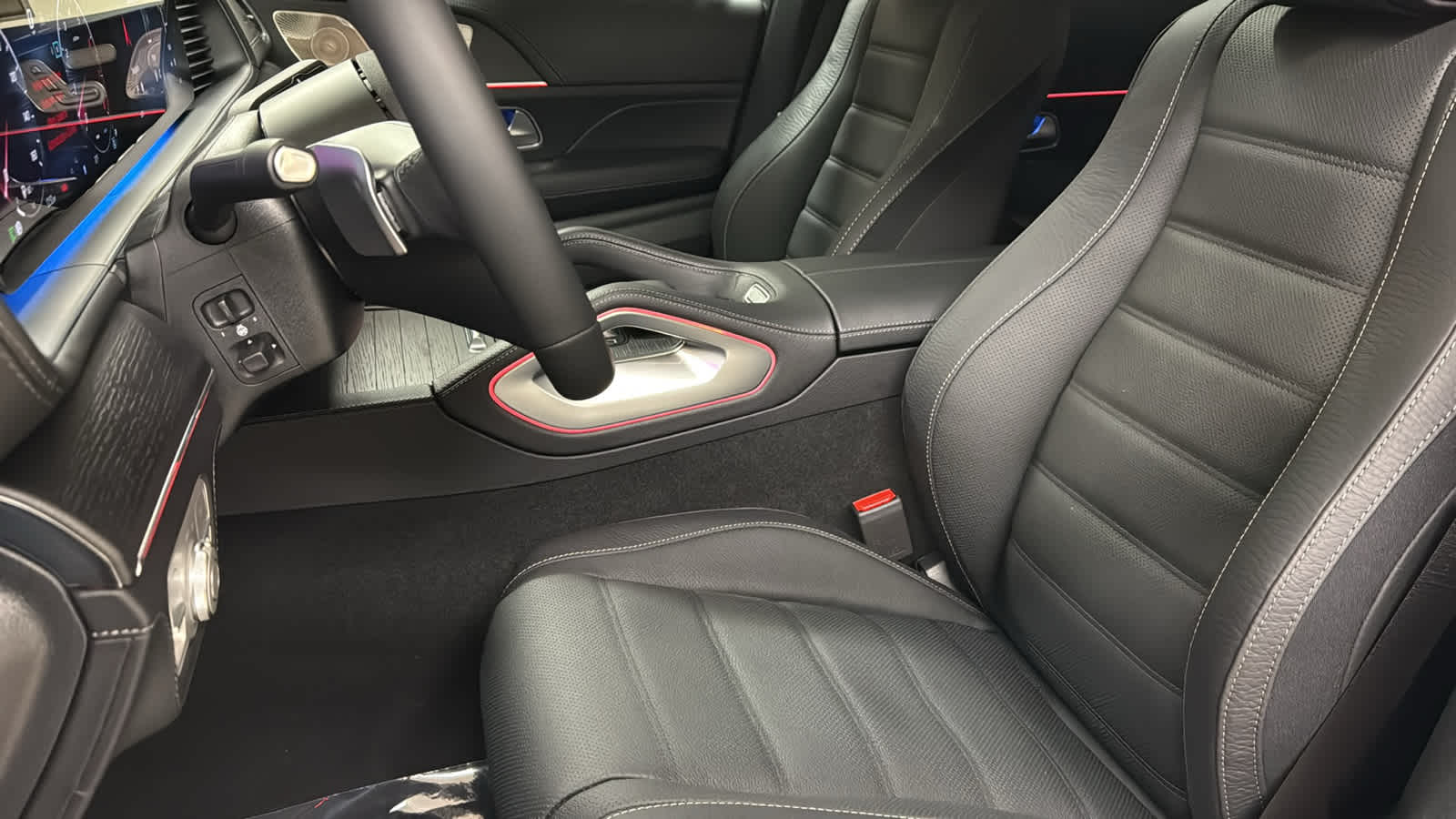 Thumbnail: 2026 Mercedes-Benz GLE - 27