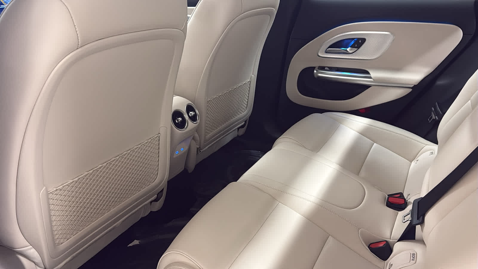 Thumbnail: 2026 Mercedes-Benz CLA - 31