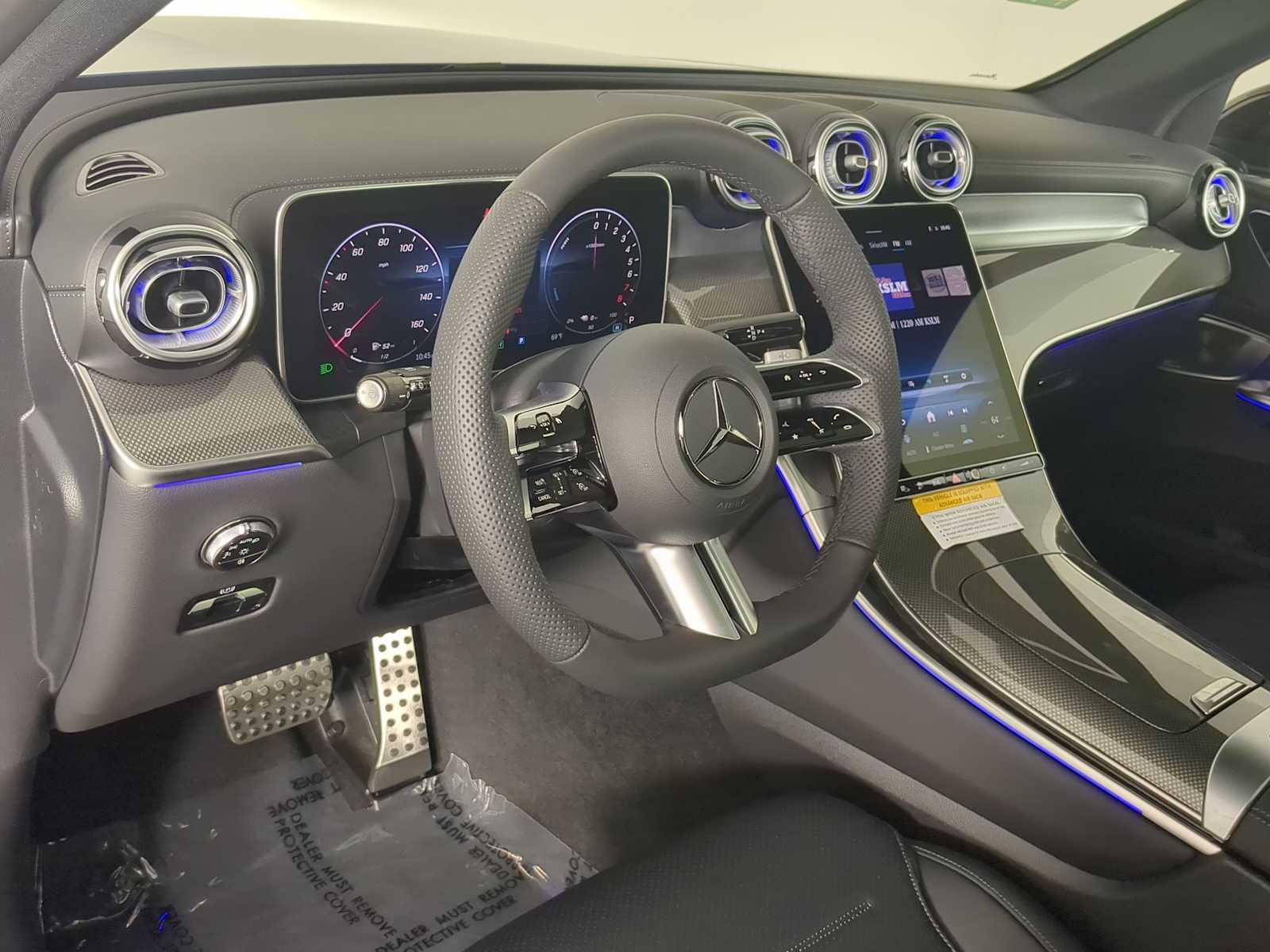 Thumbnail: 2026 Mercedes-Benz GLC - 9