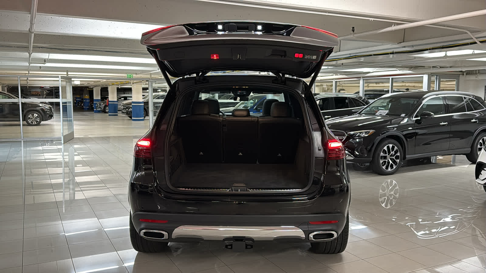 Thumbnail: 2026 Mercedes-Benz GLE - 9