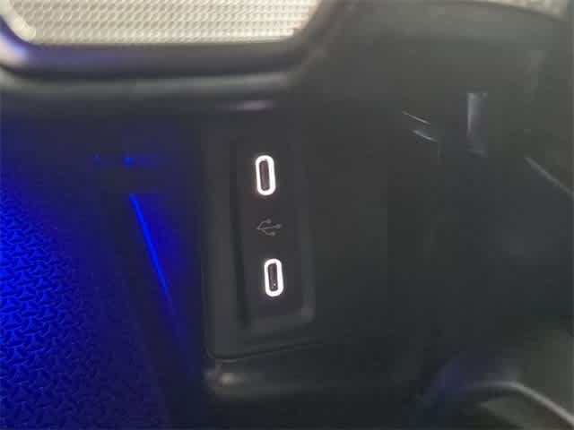 Thumbnail: 2026 Mercedes-Benz GLC - 32