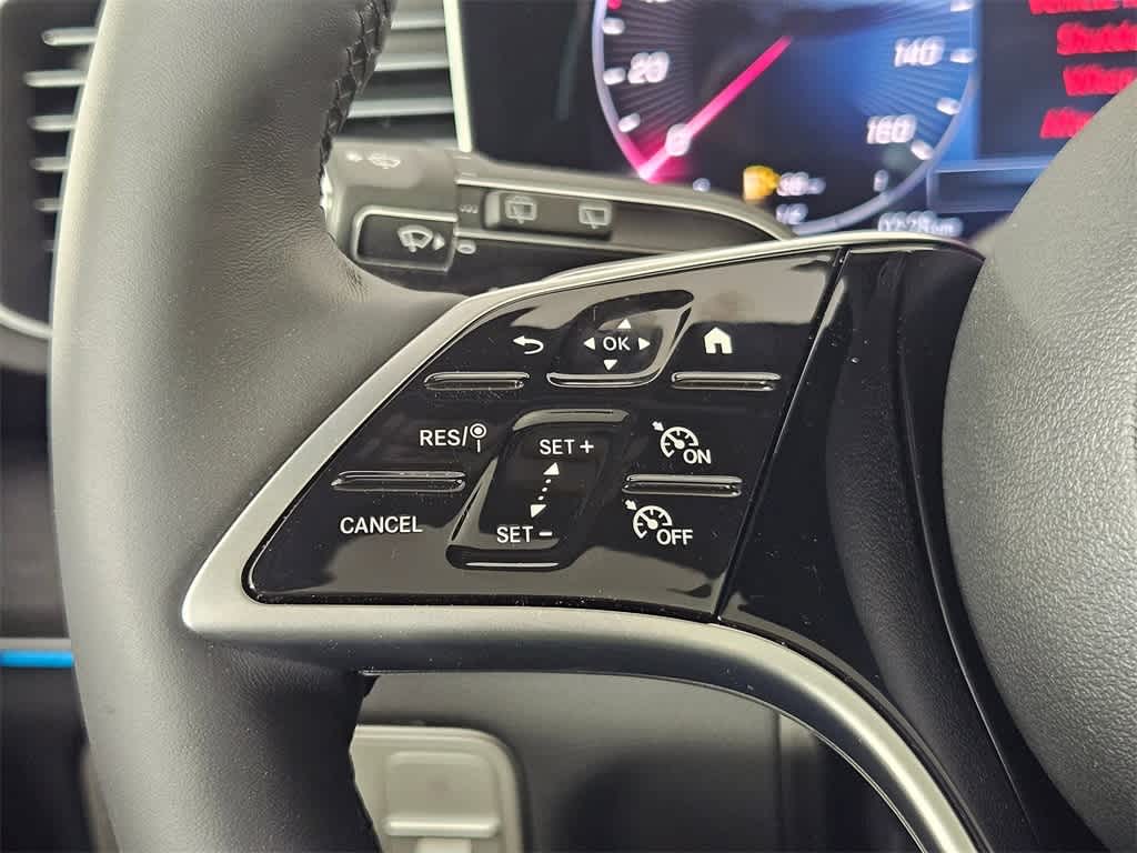 Thumbnail: 2025 Mercedes-Benz GLE - 25