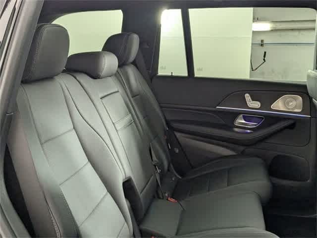 Thumbnail: 2025 Mercedes-Benz GLS - 21