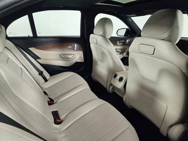 Thumbnail: 2018 Mercedes-Benz E-Class - 18