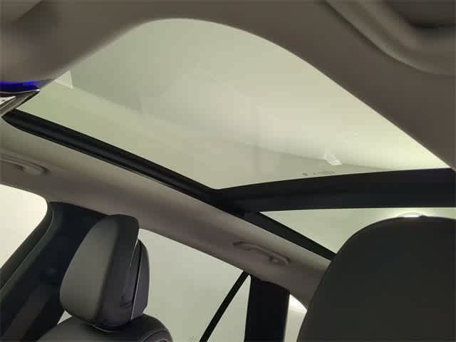 Thumbnail: 2026 Mercedes-Benz GLC - 21