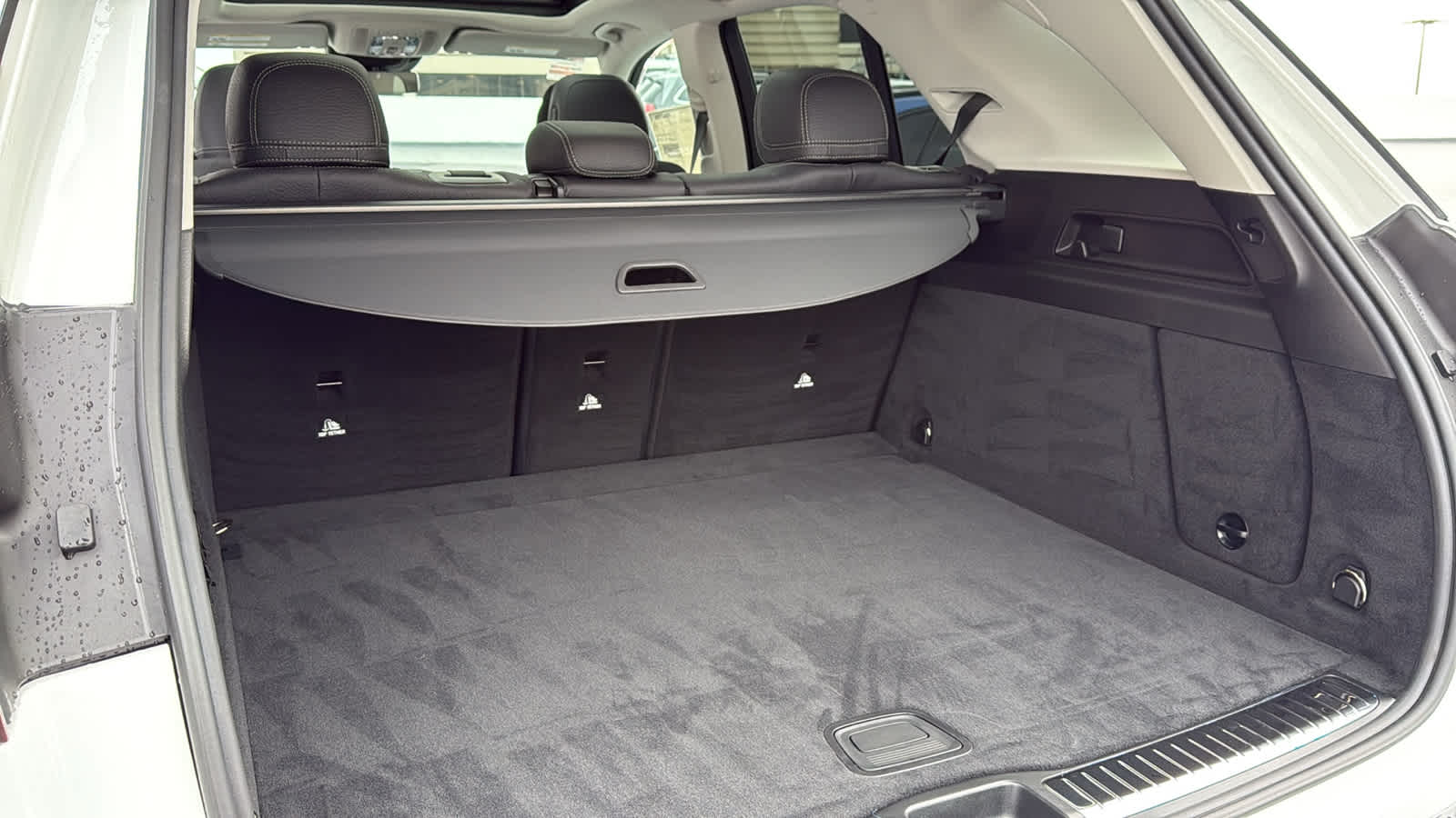 Thumbnail: 2026 Mercedes-Benz GLE - 31