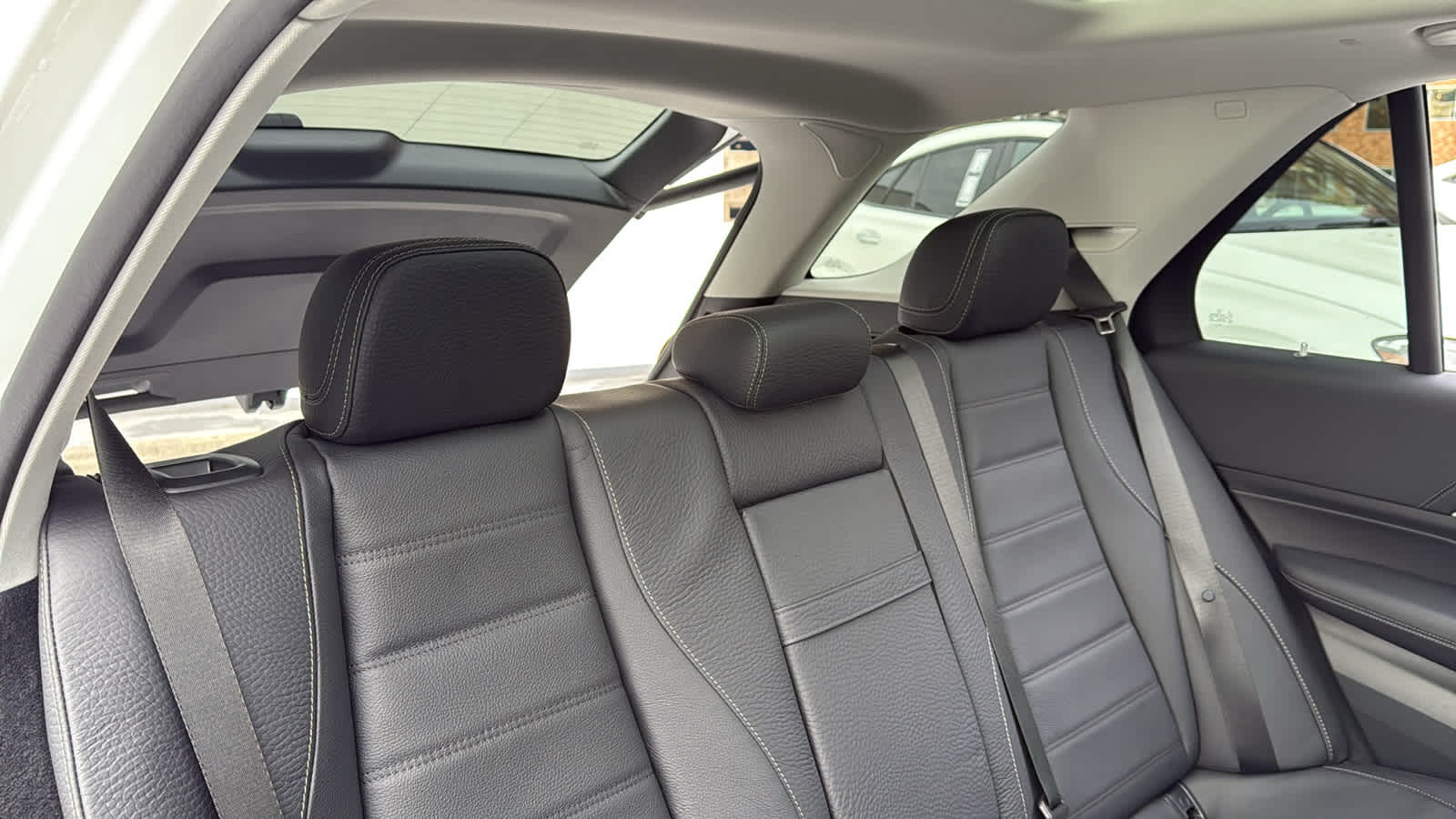 Thumbnail: 2026 Mercedes-Benz GLE - 33