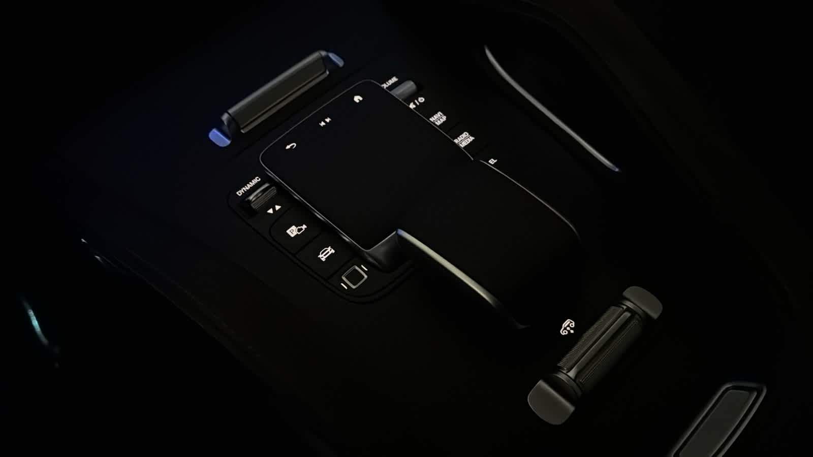 Thumbnail: 2026 Mercedes-Benz GLE - 24