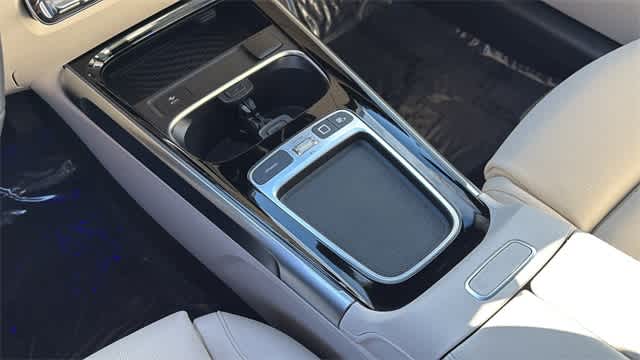 Thumbnail: 2025 Mercedes-Benz GLB - 44