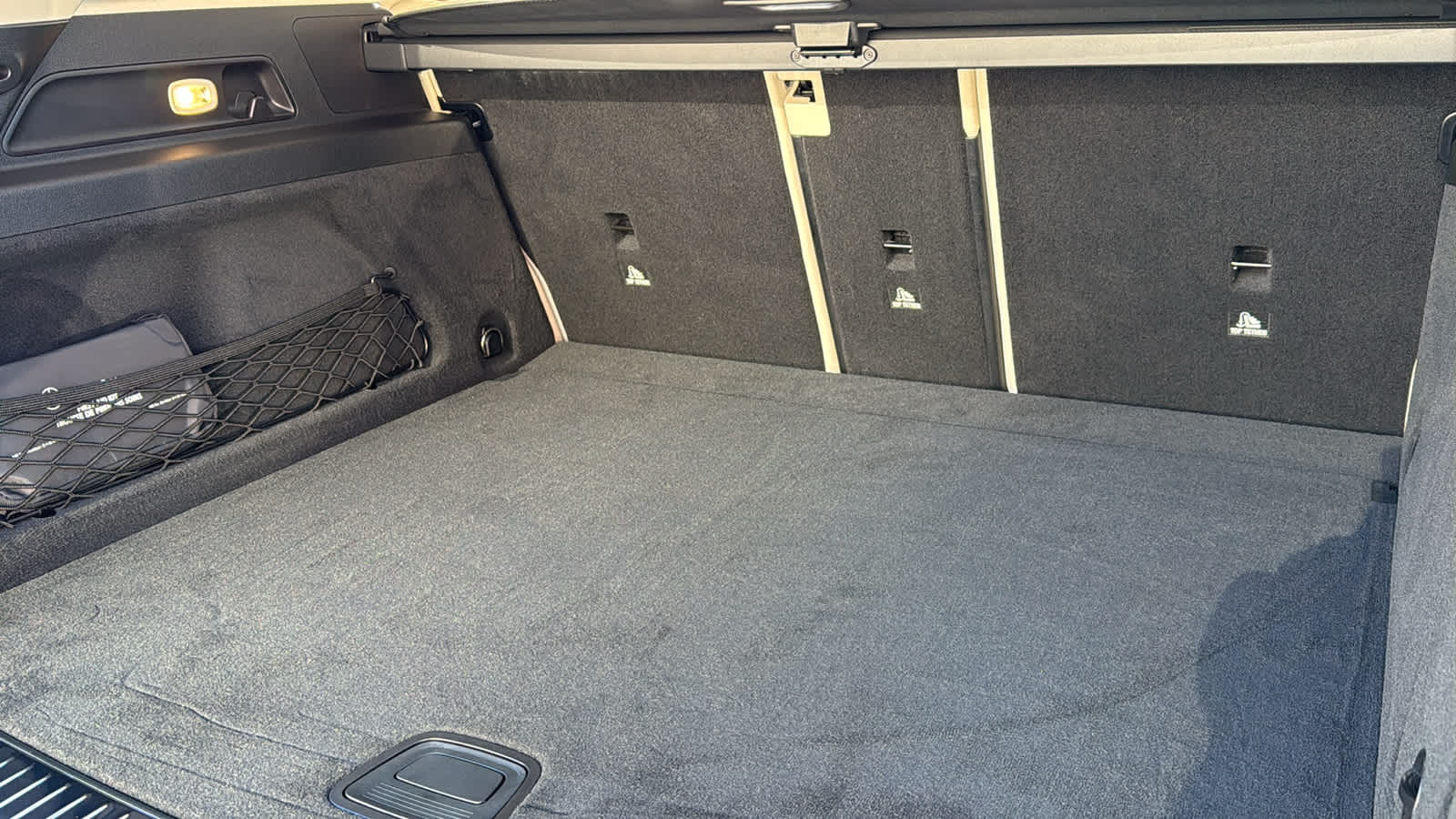 Thumbnail: 2026 Mercedes-Benz GLE - 33