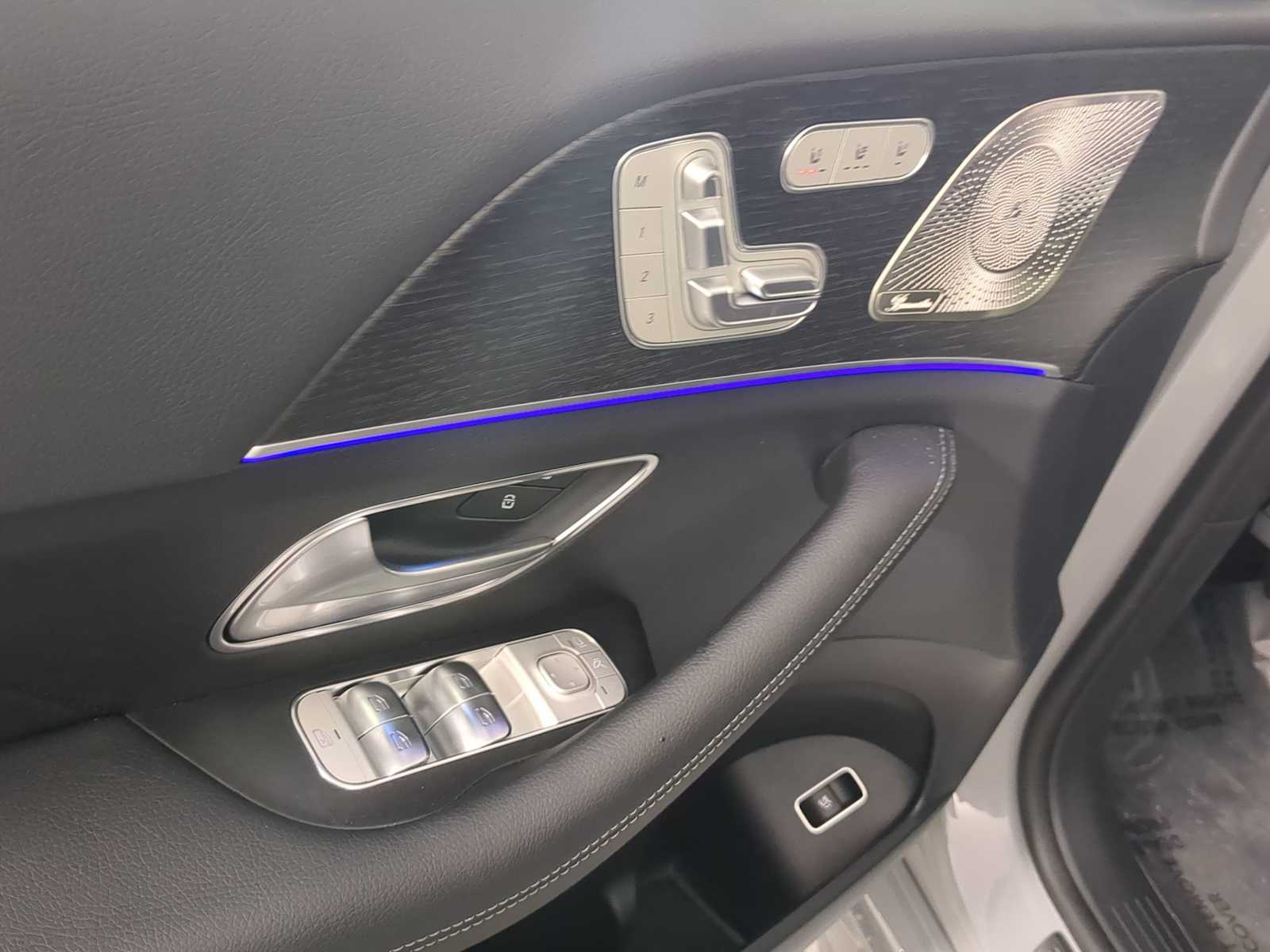 Thumbnail: 2026 Mercedes-Benz GLE - 17